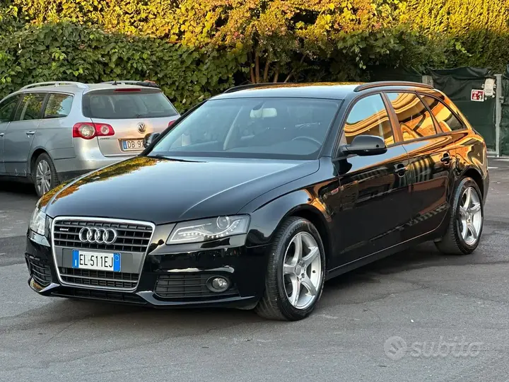 Audi A4 Avant 2012 photo 2