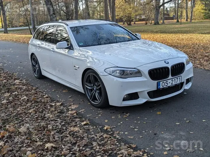 BMW 530 2012 photo 3