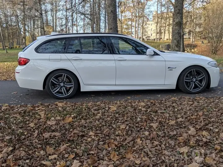 BMW 530 2012 photo 4