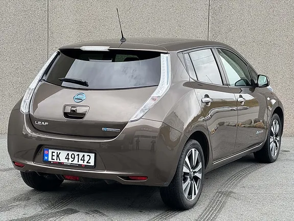Nissan Leaf 2017 photo 5