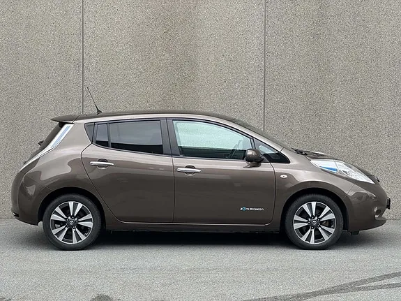Nissan Leaf 2017 photo 4