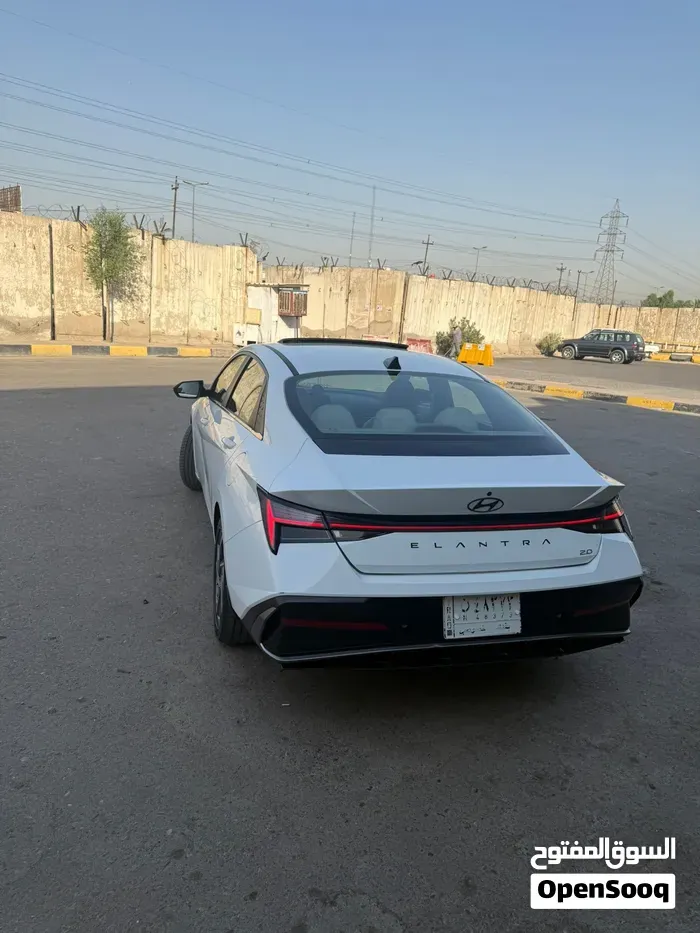 Hyundai Elantra 2024 photo 3