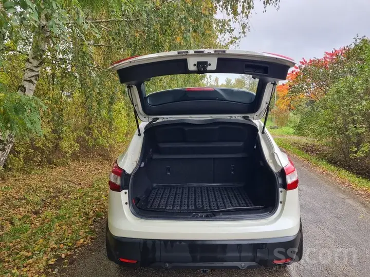 Nissan Qashqai 2015 photo 5
