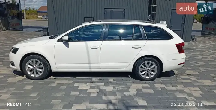Skoda Octavia 2017 photo 4