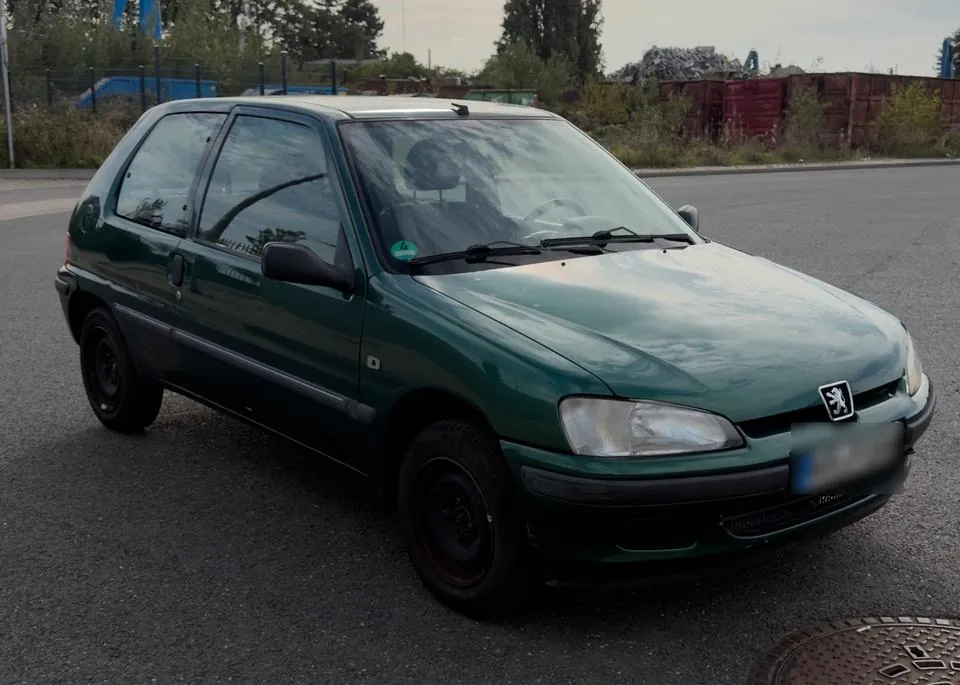 Peugeot 106