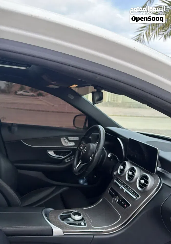 Mercedes-Benz C-Class 2019 photo 4