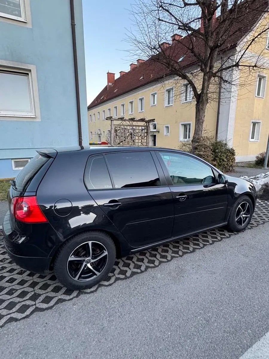 Volkswagen Golf 2004 photo 3