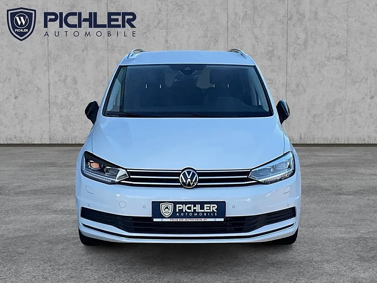 Volkswagen Touran 2025 photo 2