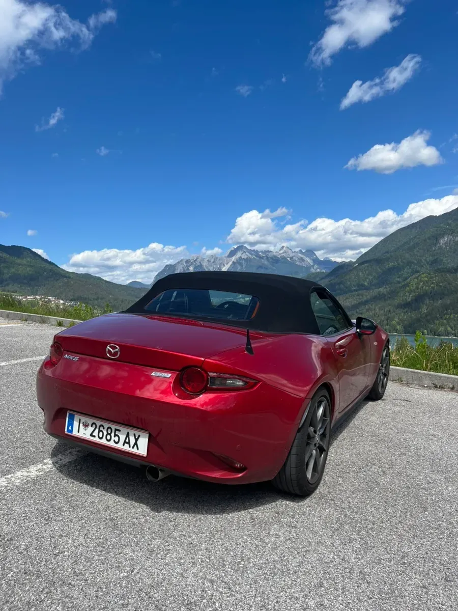 Mazda Mx-5 2016 photo 2