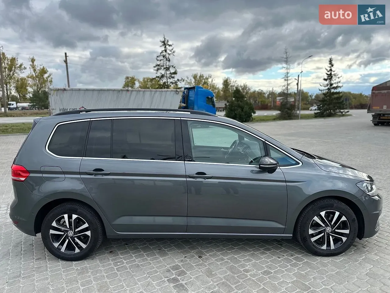 Volkswagen Touran 2019 photo 3
