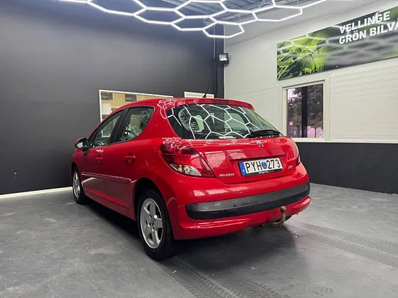 Peugeot 207 2011 photo 4