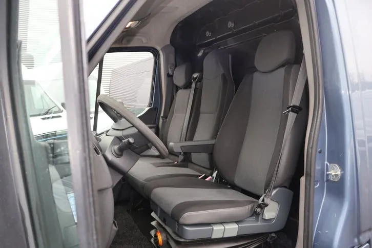 Renault Master 2018 photo 2