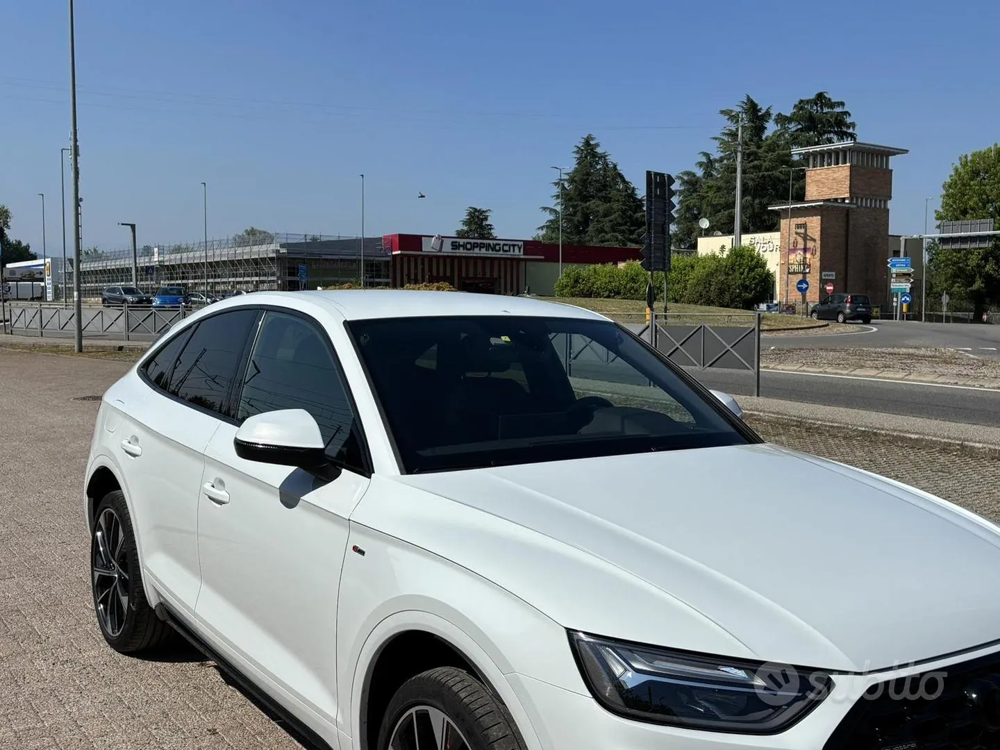 Audi Q5 2023 photo 2