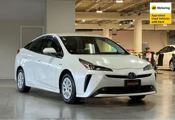 Toyota Prius 2019 photo 2