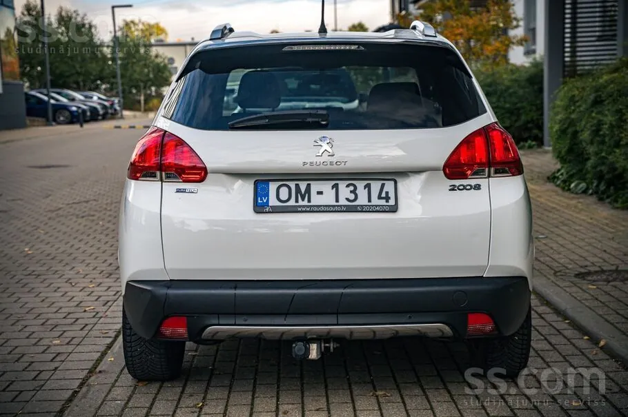 Peugeot 2008 2015 photo 5