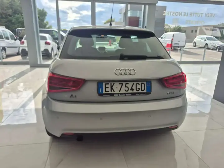 Audi A1 2011 photo 3