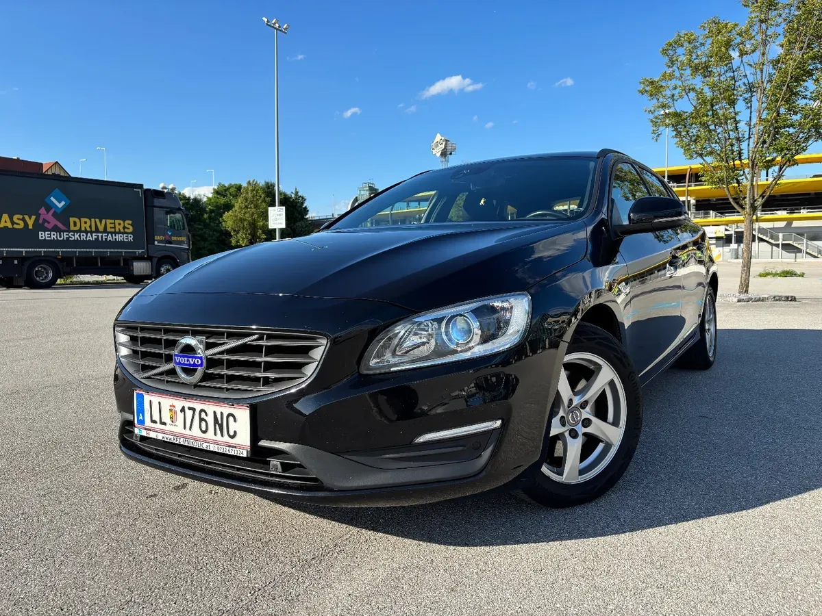Volvo V60 2016 photo 2