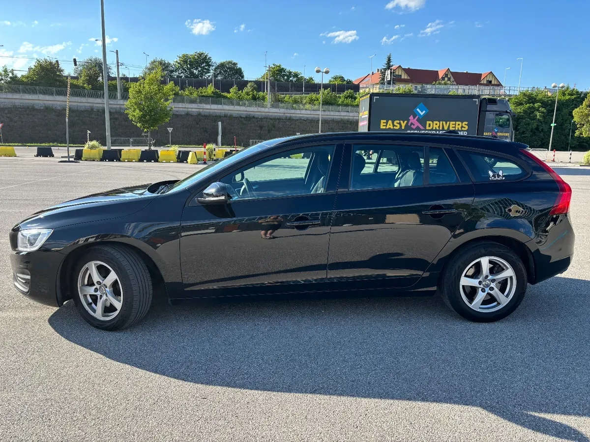 Volvo V60 2016 photo 3