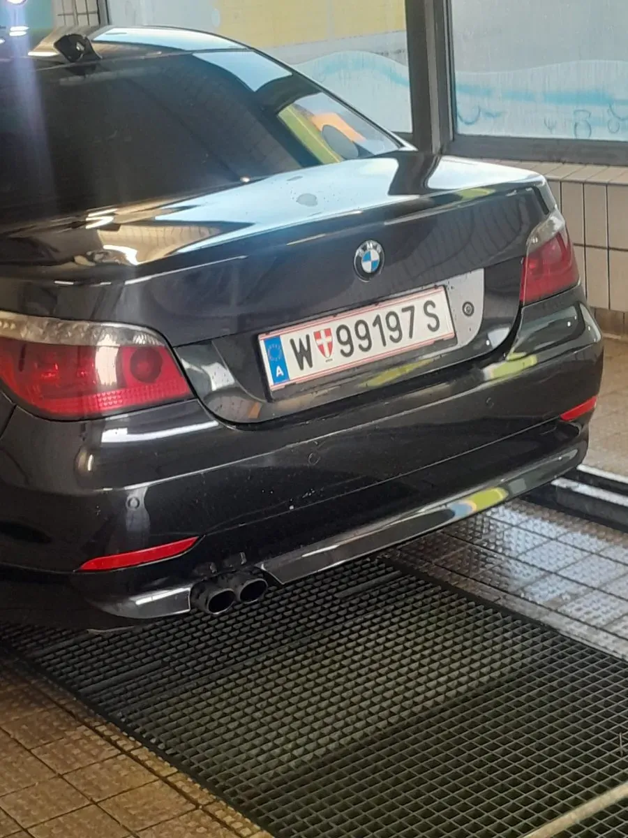 BMW 5 Series 2004 photo 3