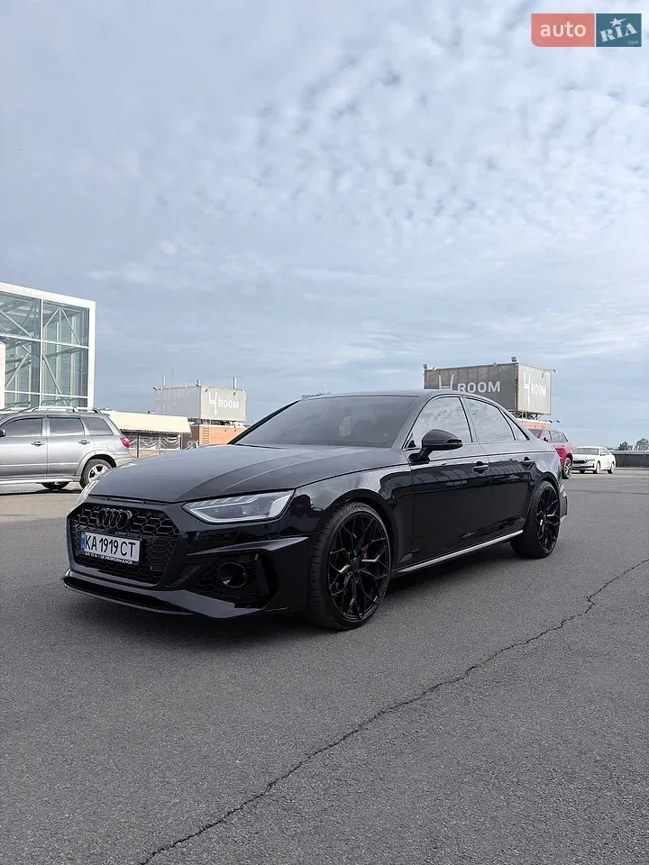 Audi S4
