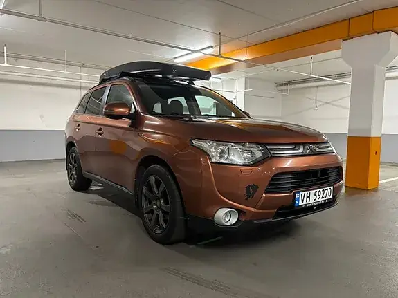 Mitsubishi Outlander 2013 photo 2