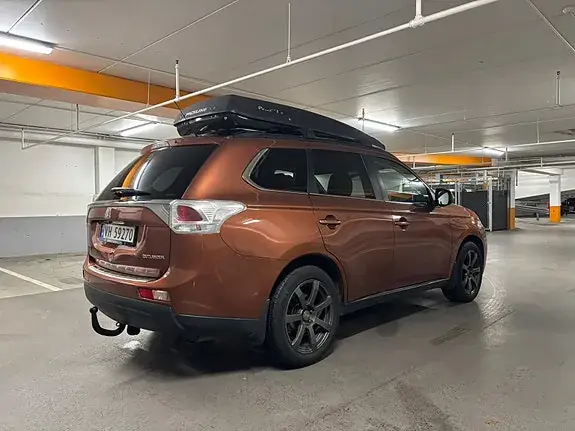 Mitsubishi Outlander 2013 photo 4