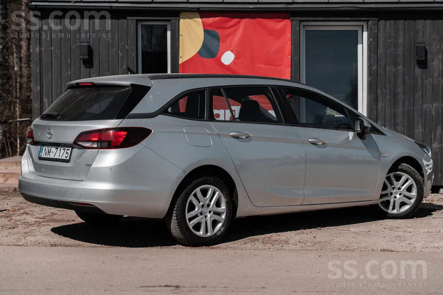 Opel Astra 2018 photo 3
