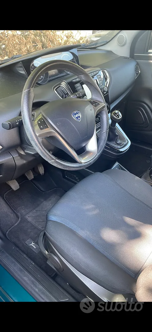 Lancia Ypsilon 2019 photo 2