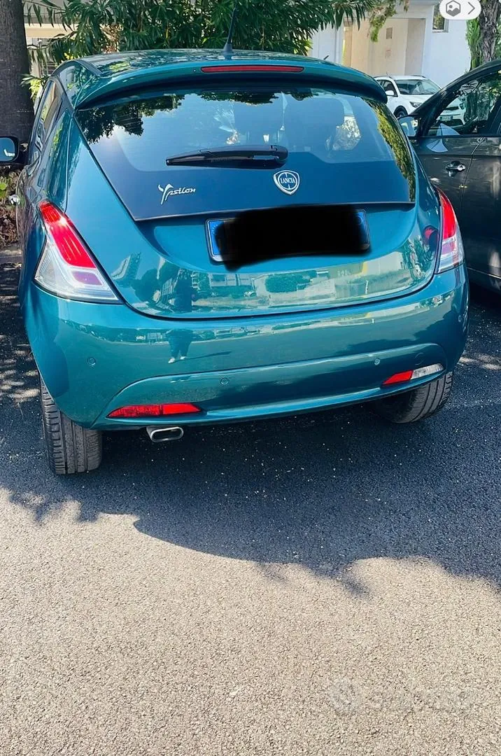 Lancia Ypsilon