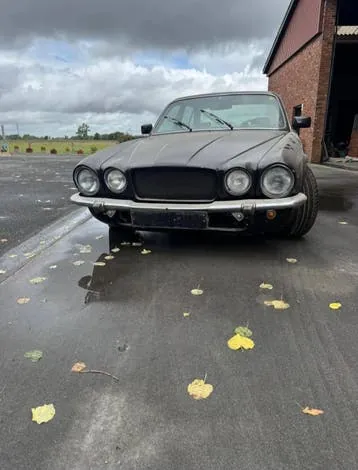 Jaguar Xj5