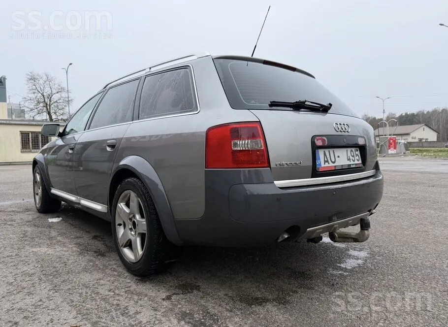 Audi Allroad 2004 photo 2