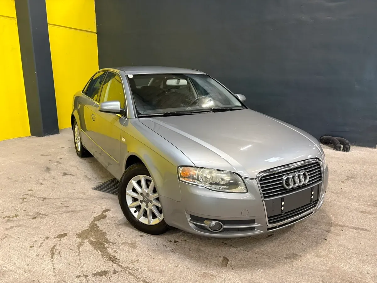Audi A4 2005 photo 2