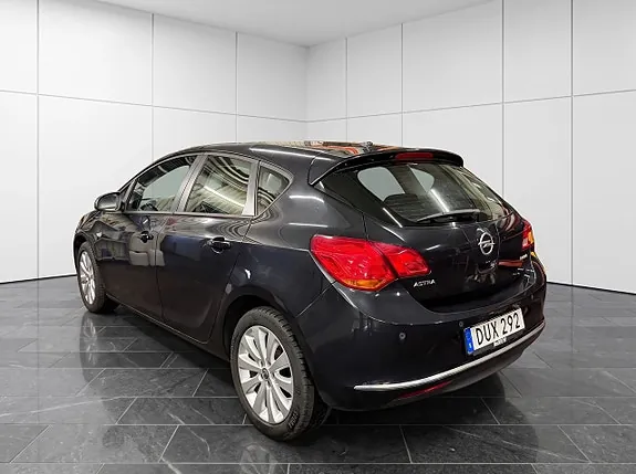 Opel Astra 2015 photo 4