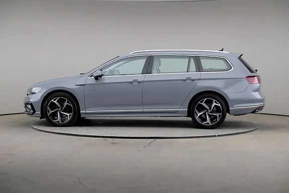 Volkswagen Passat 2022 photo 4