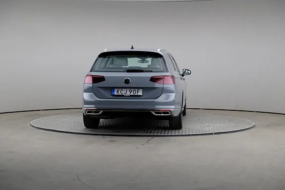 Volkswagen Passat 2022 photo 5