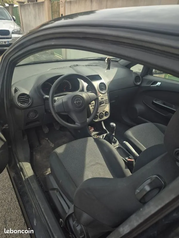 Opel Corsa 2009 photo 3