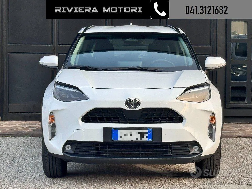 Toyota Yaris Cross 2023 photo 2