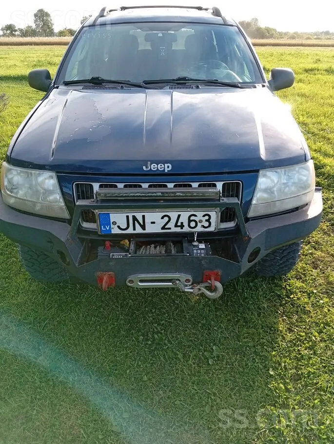 Jeep Grand Cherokee 2003 photo 2