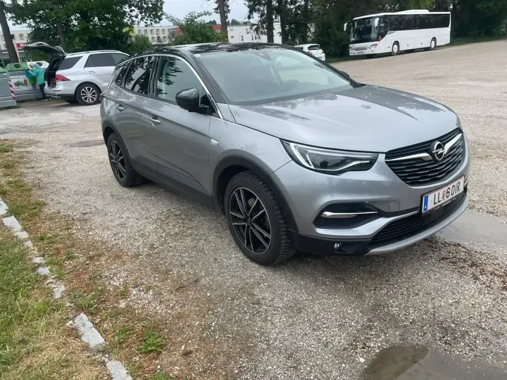 Opel Grandland X 2019 photo 2