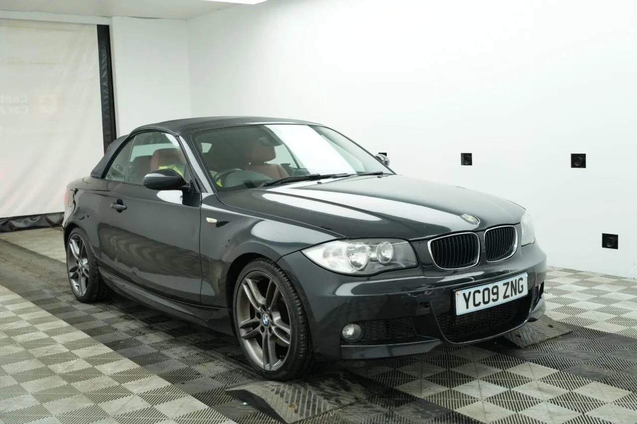 BMW 1 Series 2009 photo 2