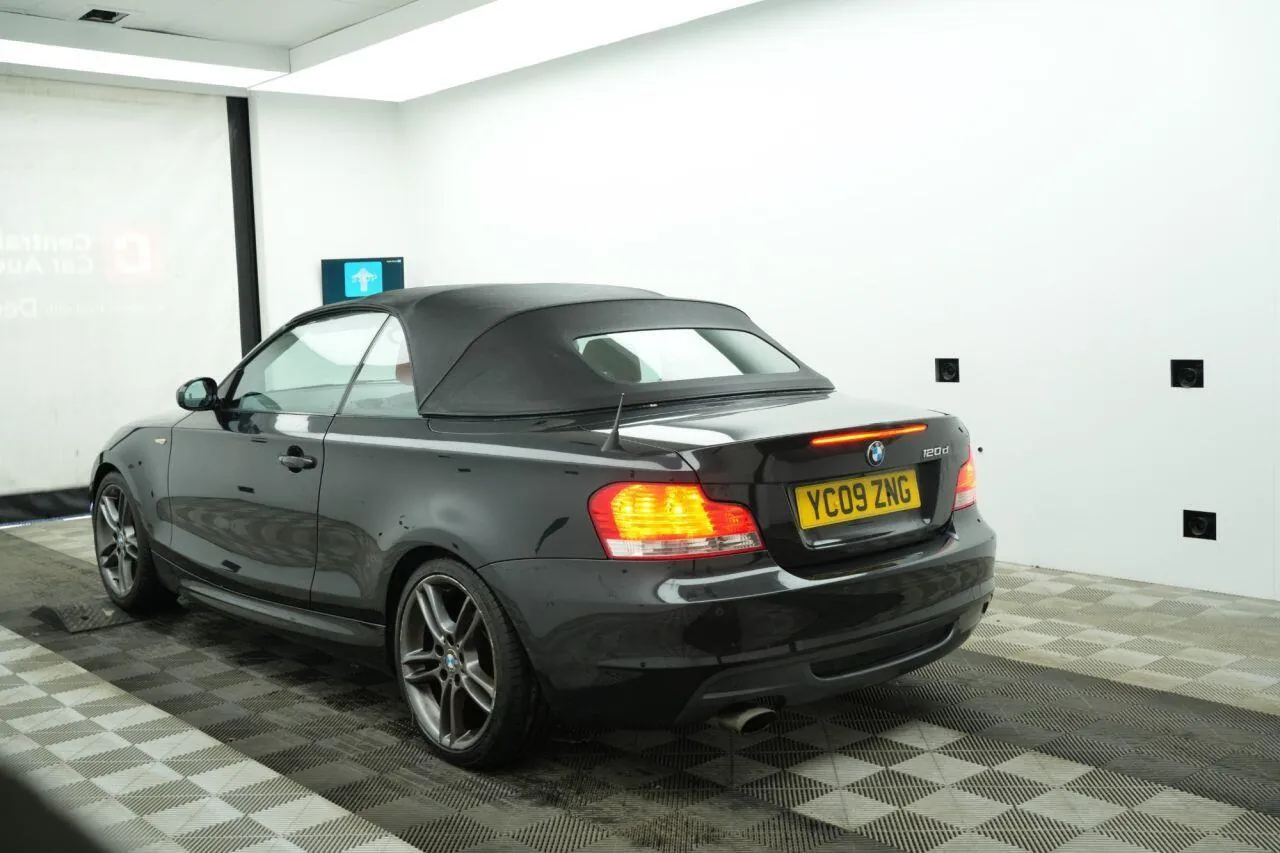 BMW 1 Series 2009 photo 4