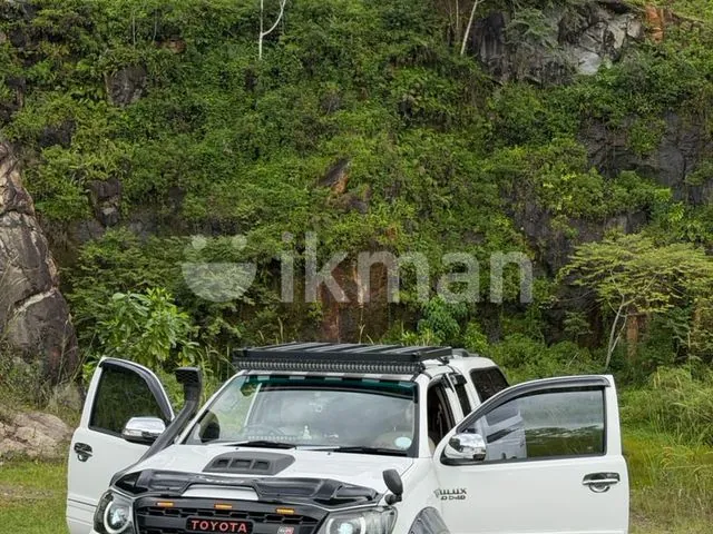Toyota Hilux 2010 photo 4