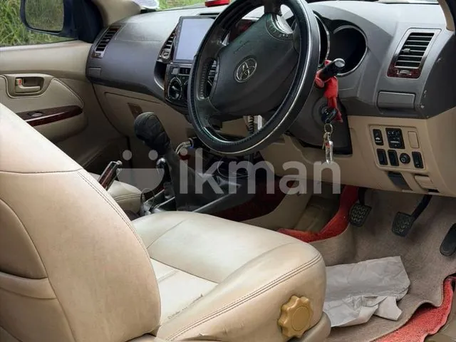 Toyota Hilux 2010 photo 2