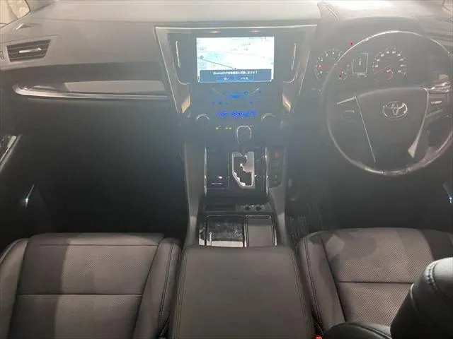 Toyota Alfaard 2019 photo 3