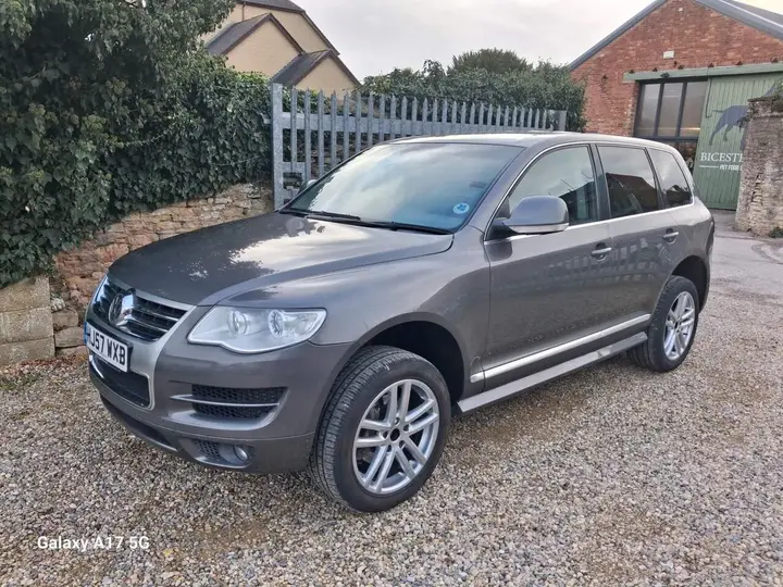 Volkswagen Touareg