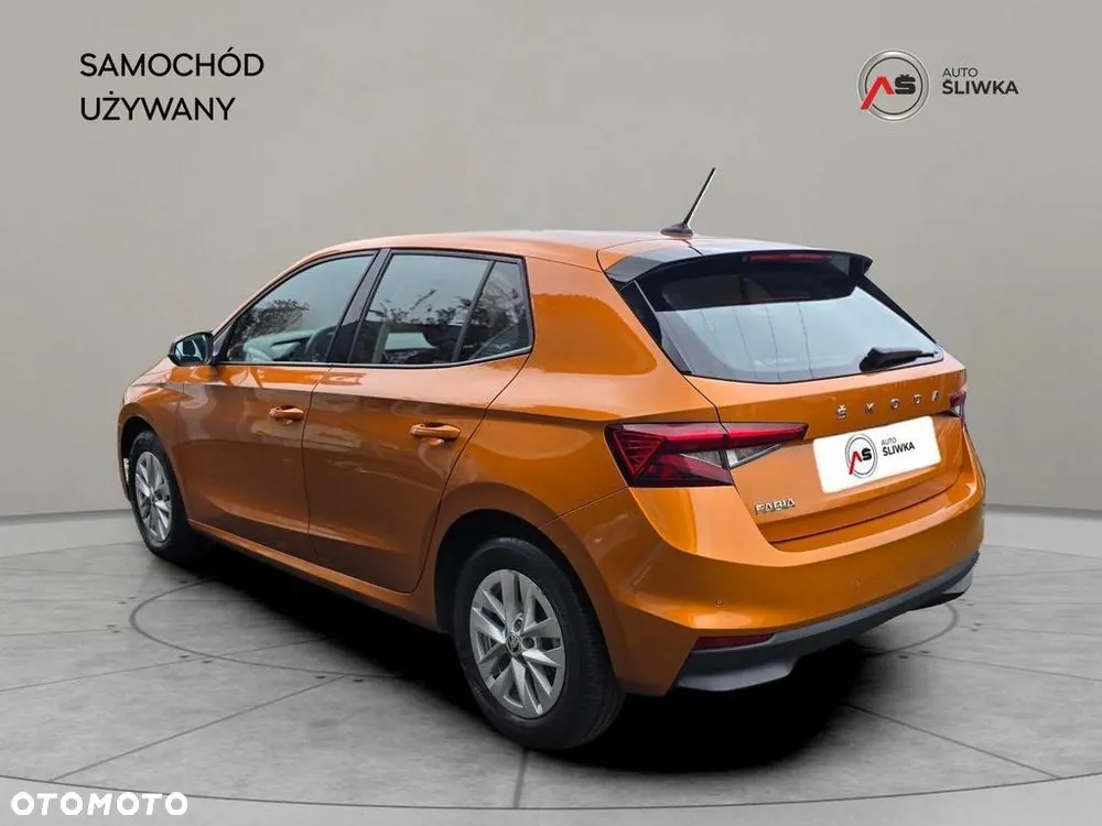 Skoda Fabia 2023 photo 3
