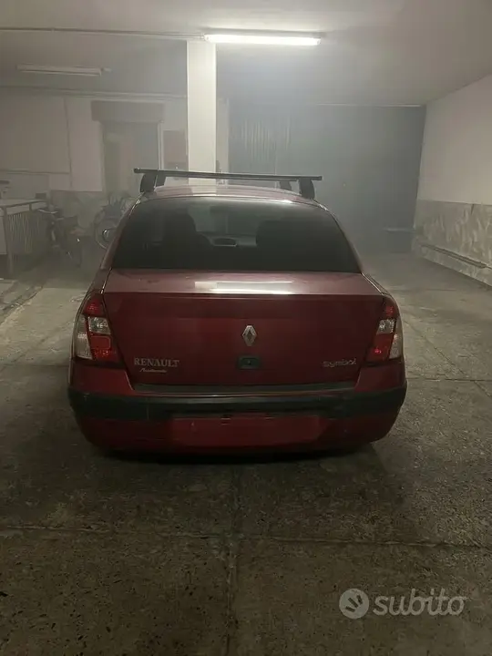 Renault Clio 2007 photo 2