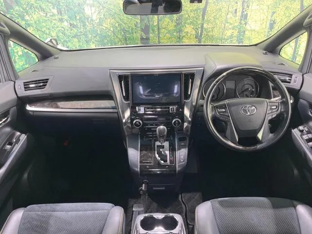 Toyota Verfia 2016 photo 2