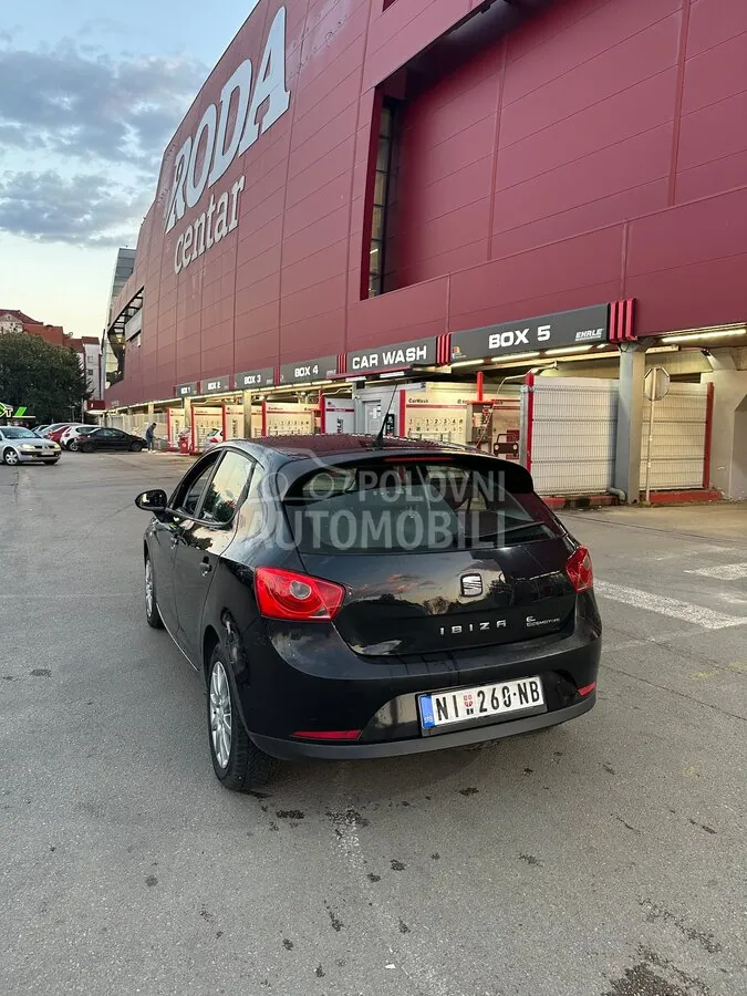 Seat Ibiza 2011 photo 4