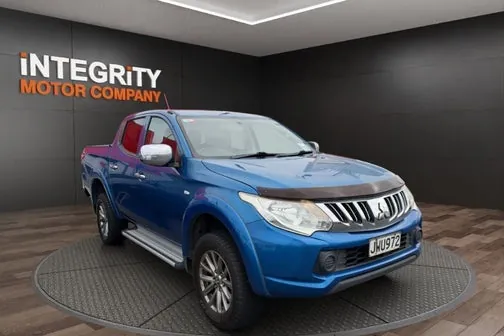 Mitsubishi Triton